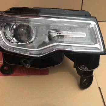 Right Headlamp Xenon | 68144708AM